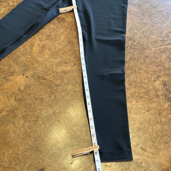 NWOT Tentree Leggings - Picture 3 of 6